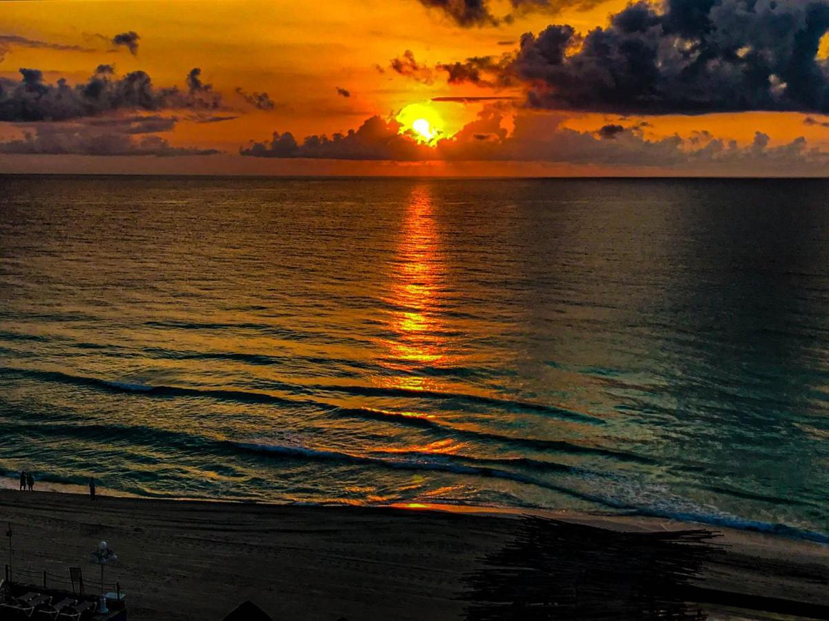 Beachside Apartments Cancún Extérieur photo