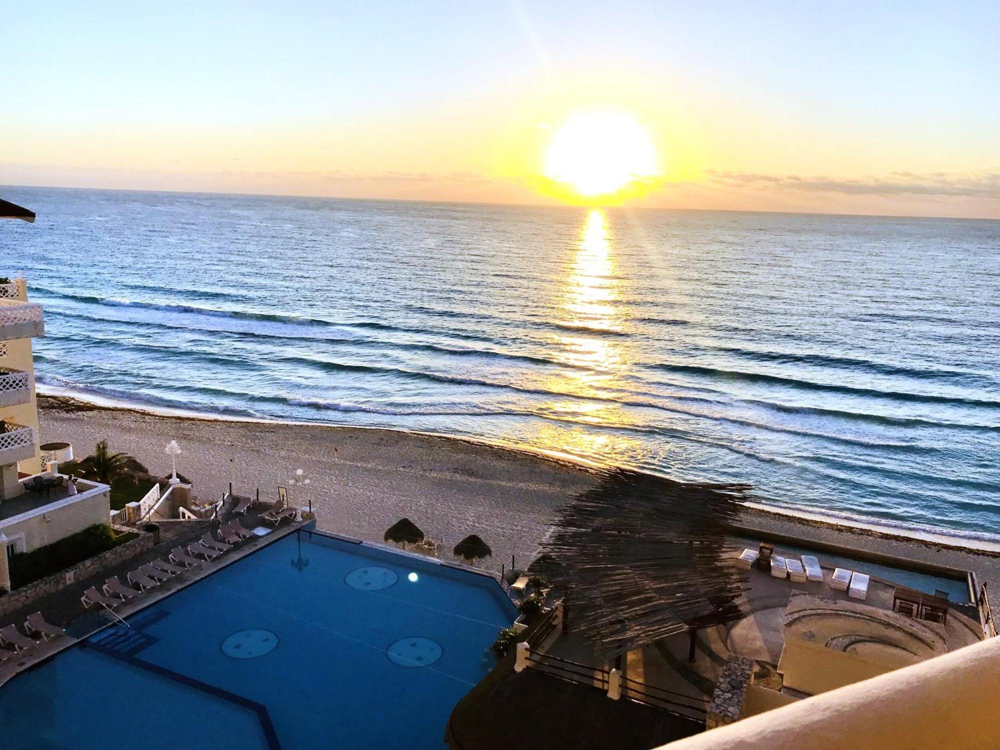 Beachside Apartments Cancún Extérieur photo