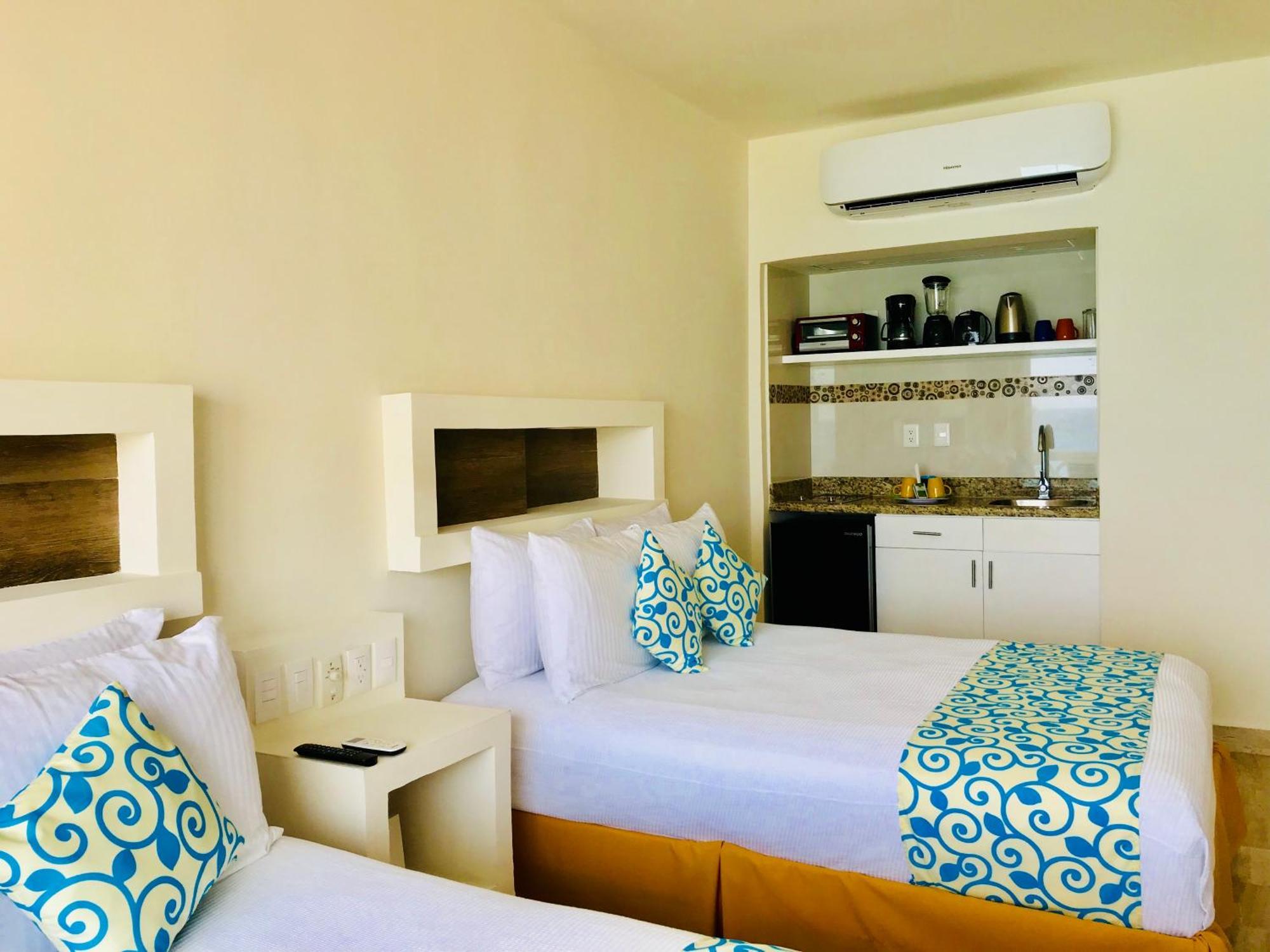Beachside Apartments Cancún Extérieur photo