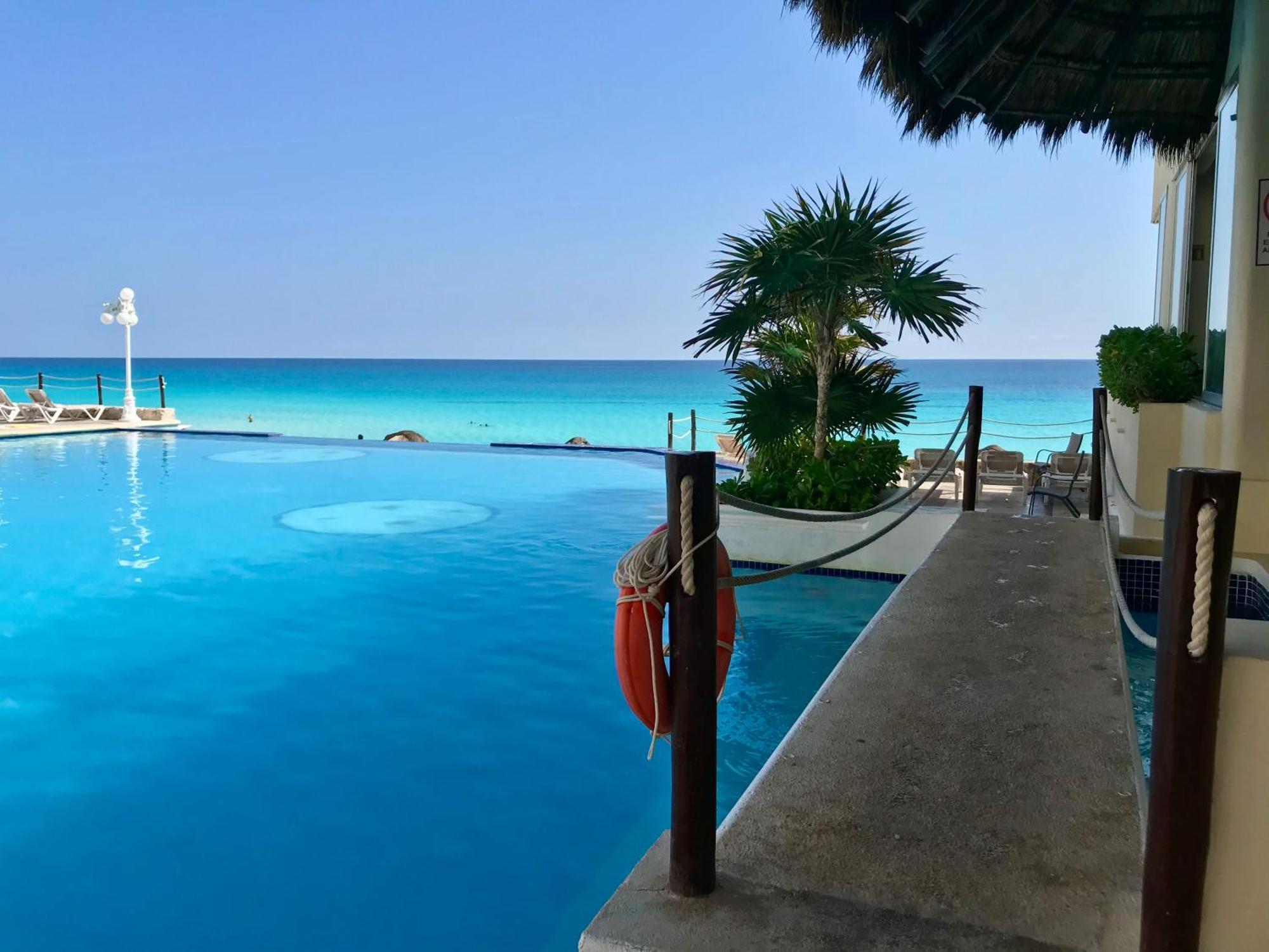 Beachside Apartments Cancún Extérieur photo